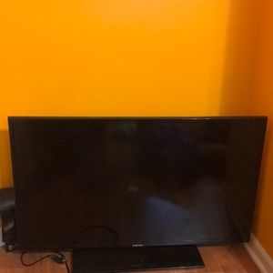 42 inch TV Smart TV
